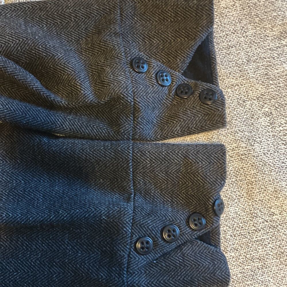 Trina Turk Cropped Pants - Picture 9 of 9